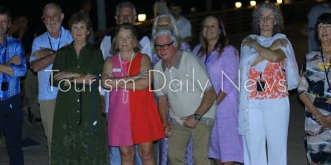 بني سويف تستقبل فوجاً سياحياً أسترالياً على متن باخرة نيلية