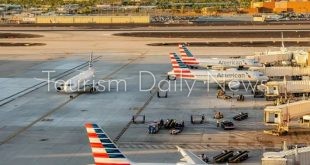 مطار هوليوود بيربانك في ولاية كاليفورنيا