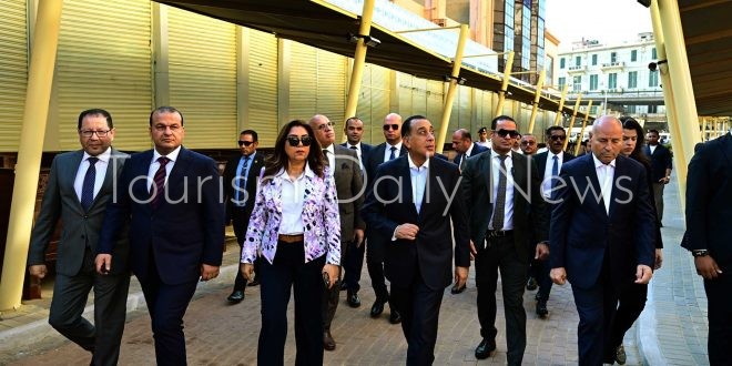 رئيس الوزراء يفتتح مشروع تطوير سوق العتبة بعد إعادة تأهيله