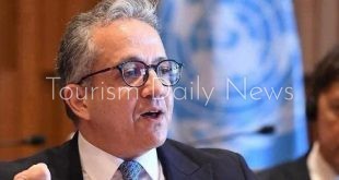 الدكتور خالد العناني