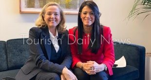 الدكتورة رانيا المشاط وزيرة التخطيط والتنمية الاقتصادية والتعاون الدولي، مع ناديا كالفينو، رئيسة بنك الاستثمار الأوروبي