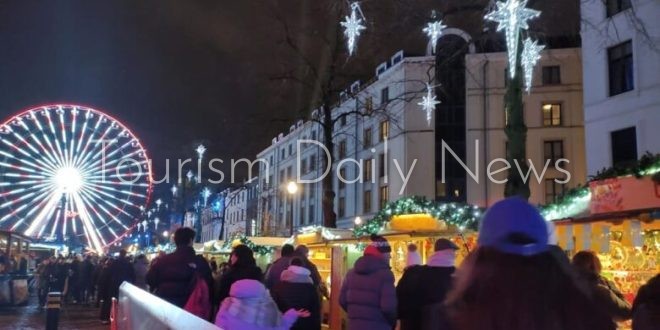 منظمة Think Pink تطلق مبادرة لإضاءة مباني بلجيكا الشهيرة باللون الوردي