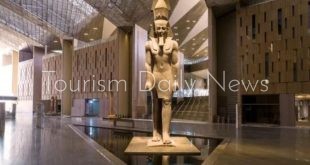 أتيلييه بروكنر الألماني يشارك في تصميم مساحات العرض بالمتحف الكبير