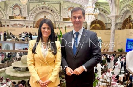 توسيع الاستثمارات اليونانية في مجالات الطاقة المتجددة واللوجستيات بمصر