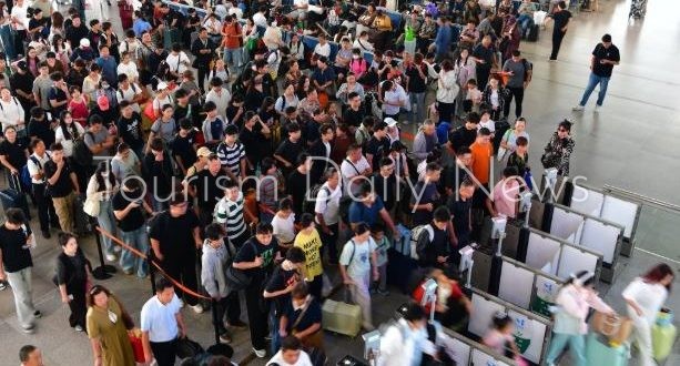 زيادة تاريخية لأعداد المسافرين في الصين بـ1.24 مليار رحلة خلال النصف الأول