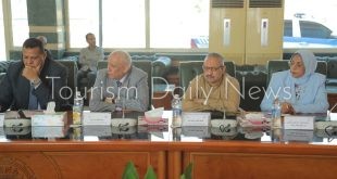 البيئة تنظم جلسة بقنا حول التنمية الحضرية والسياحية في ظل تغيرات المناخ