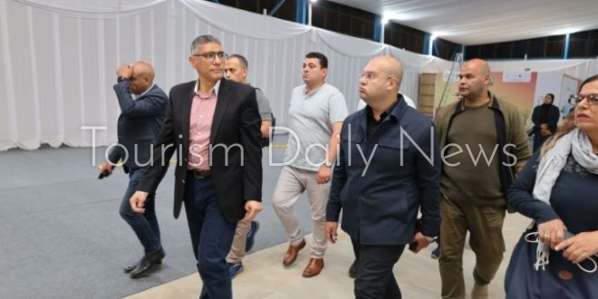 انطلاق فعاليات المهرجان الدولي الثامن للتمور بالواحات البحرية