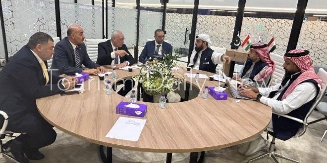 وفد السياحة بجدة يبحث استعدادات الحج وخدمات الضيافة بالمشاعر لكافة البرامج