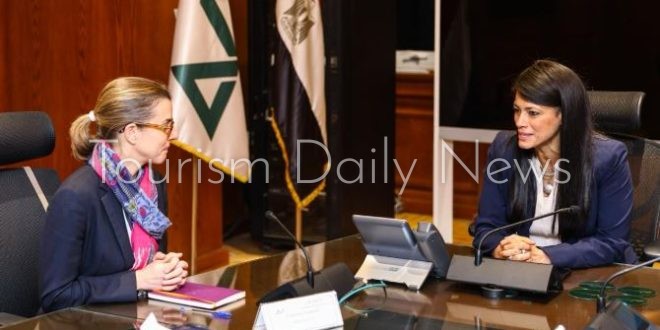 الدكتورة رانيا المشاط، وزيرة التخطيط والتنمية الاقتصادية والتعاون الدولي؛ تستقبل فرانسواز لومبار، الرئيس التنفيذي لشركة بروباركو الاستثمارية