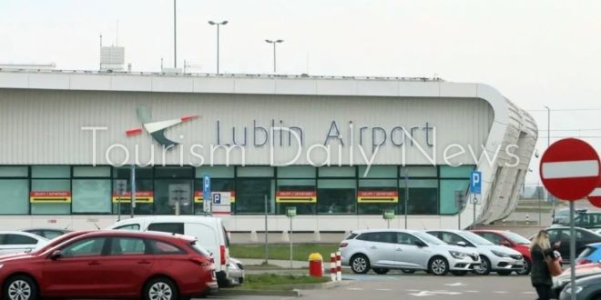 السلطات البولندية تغلق مطاري لوبلين وجيشوف دون إفصاح عن تفاصيل