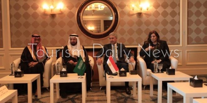 فتحي وبن فوزان يبحثان مع شركات السياحة المصرية استعدادات الحج وعمرة رمضان