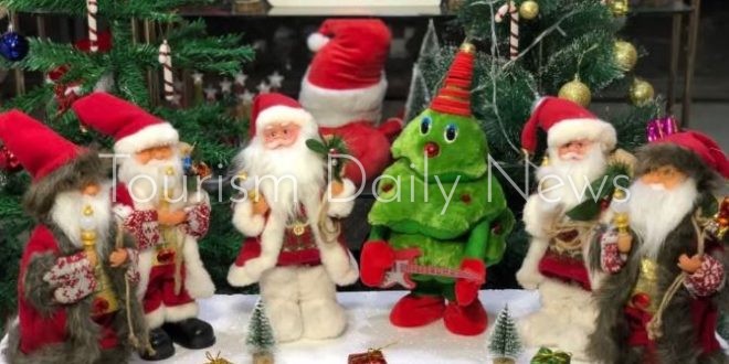 ارتفاع أسعار بابا نويل .. انتعاش موسمي لأسواق الهدايا قبيل عيد الميلاد