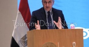 شريف فتحي وزير السياحة والآثار، في الجلسة الافتتاحية للمنتدى