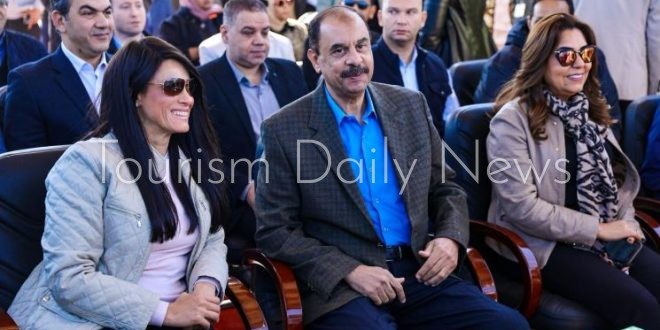 الحكومة تكشف زيادة ملحوظة في أعداد السائحين الوافدين وتنامي الطلب على مصر
