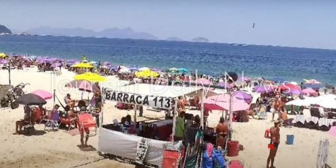 تحطم طائرة قبالة شاطئ كوباكابانا بمدينة ريو دي جانيرو والعثور على جثة الطيار