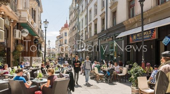 السلطات الرومانية تقر ضريبة سياحية جديدة على المسافرين إلى بوخارست في 2026