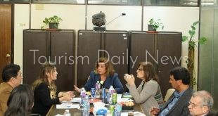 مجلس أمناء مهرجان المنصورة لسينما الأطفال يعقد أولى اجتماعاته برئاسة خطاب