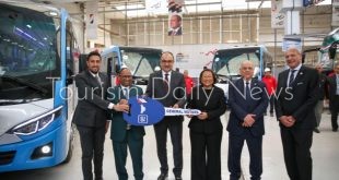 تسليم الدفعة الأولى من ميني باص نصر ستار إنتاج النصر للسيارات