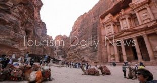 ارتفاع ملحوظ في أعداد زوار مدينة البترا الأثرية يعكس تعافي الحركة السياحية