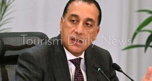 رئيس وزراء مصر يرد على الجدل المثار حول تسبب الطرق والكباري في الديون