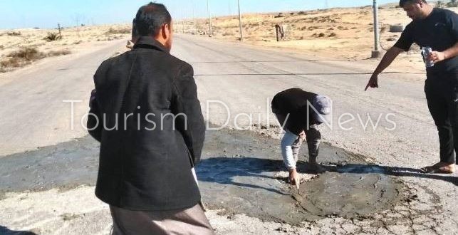 مبادرة مجتمعية لإصلاح الحفر على الطريق الدولي العريش - القنطرة بعد الشكاوى