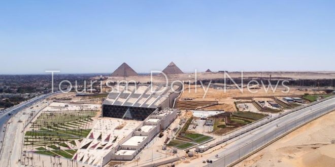 محيط المتحف المصري الكبير والأهرامات