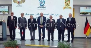 الحفني : التطورات السريعة تفرض تعزيز الوعي القانوني لسلامة الطيران