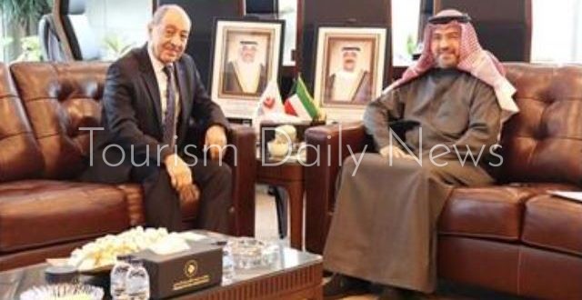 الجزائر والكويت تبحثان التعاون في الطيران وتسهيل حركة المسافرين