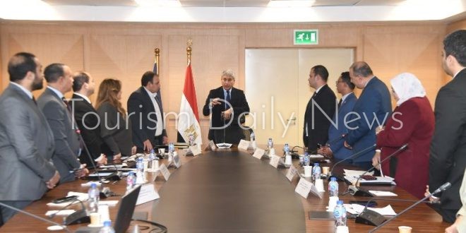 السياحة تكشف إنهاء مشروعات لوائح الموارد البشرية للعاملين بالهيئات التابعة