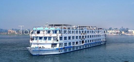 مستثمرون يطالبون بالتركيز على السياحة النيلية والفنادق العائمة