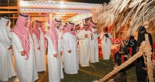 الأمير محمد بن عبدالعزيز يزور فعاليات مهرجان جازان 2026 لتعزيز السياحة