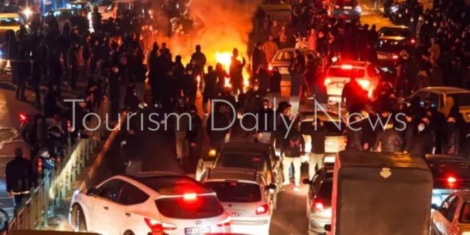 وزراء الخارجية السويدية تطلب من مواطنيها مغادرة إيران فوراً