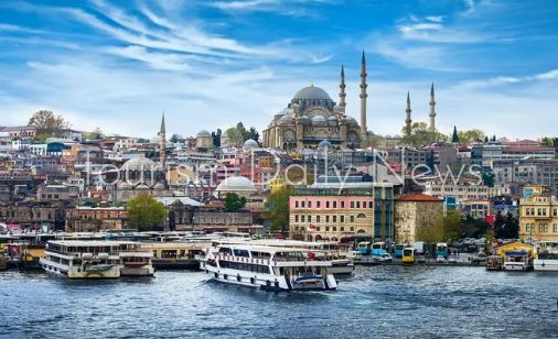 فرق الأمن التركية تشن حملات على الأجانب المقيمين بتأشيرات سياحية ومؤقتة