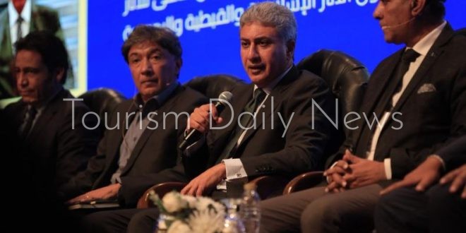 فتحي يطالب القطاع الخاص بالمشاركة في حملات التوعية للحفاظ على الآثار