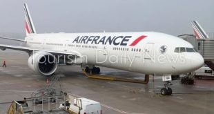 فرنسا تحض الشركات على تقليص جداول الرحلات من وإلى مطاري باريس الأحد