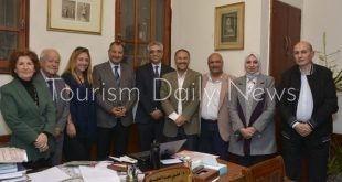 السياحة تحتفل بمرور 20 عاماً على تأسيس معمل ترميم البردي بمتحف التحرير