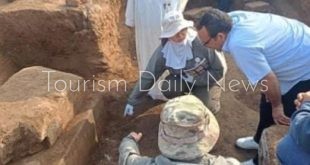 الكشف عن مبنى من جيري يُرجّح انتماؤه لمعبد الملك أبريس بمنطقة ميت رهينة