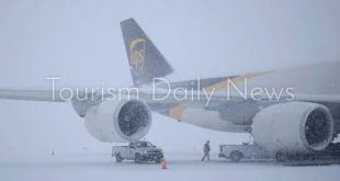 عاصفة شتوية تضرب الولايات المتحدة وتقترب من فيرجينيا وتلغي 5000 رحلة طيران