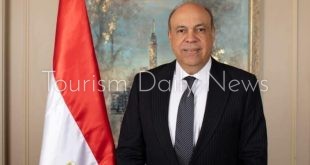 الدكتور سامح الحفني، وزير الطيران المدني