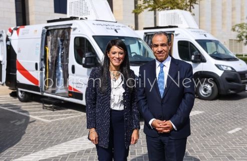 مصر تطلق مشروع المراكز التكنولوجية المتنقلة لخدمات التصديق على الوثائق