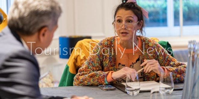 ماذا قال شريف فتحي لممثلي الصحف الإنجليزية المتخصصة في السياحة والسفر؟