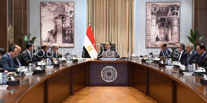 رئيس الوزراء يستعرض أولويات المرحلة المقبلة في الملفات الاقتصادية