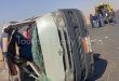 مصرع 6 أشخاص وإصابة 11 أخرين في حادث مروع على الطريق الصحراوى بأسوان