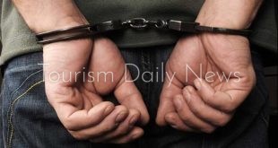 القبض على سائق اعتدى على عربي باستخدام رزاز حارق في منطقة حدائق أكتوبر