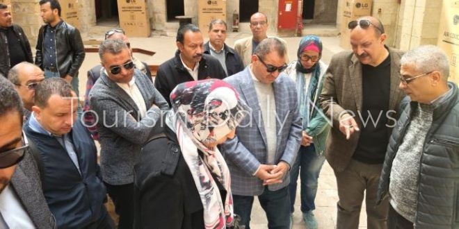 حراك حول شارع المعز بالقاهرة التاريخية وترميم مئذنتي الحاكم بأمر الله