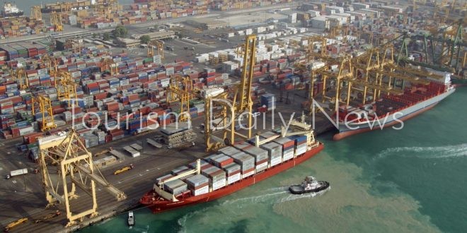 رويترز تكشف استئناف العمليات في ميناء جبل علي بالإمارات وبلومبرغ : معلقة