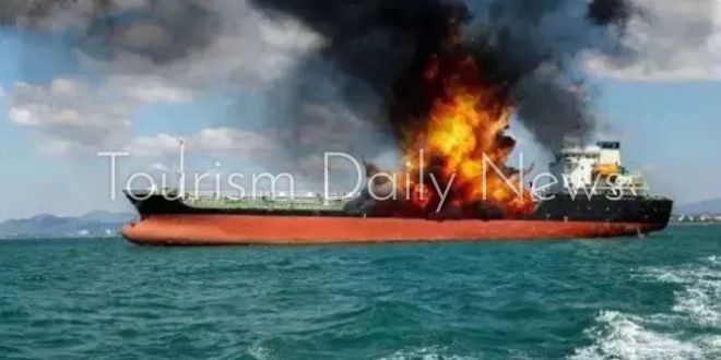 4 سفن تتعرض لضربات بمقذوفات مجهولة في ​مضيق هرمز والمنطقة تشتعل