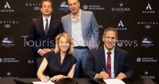 أوراسكوم وأكور يوقعان اتفاقية لإعادة تطوير فندق موفنبيك الجونة بمسمى جديد