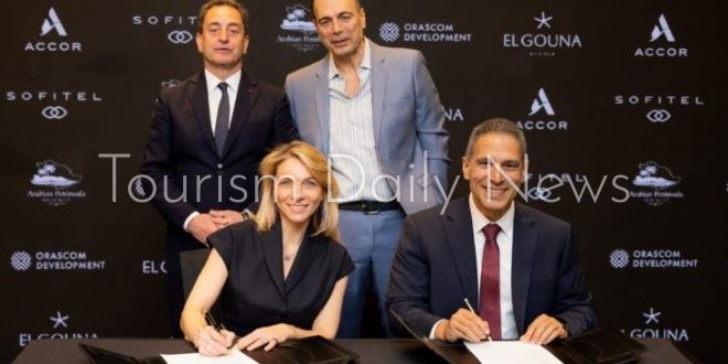 أوراسكوم وأكور يوقعان اتفاقية لإعادة تطوير فندق موفنبيك الجونة بمسمى جديد