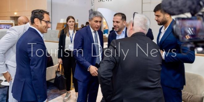 السياحة توزع فيديو عن مشاركة شريف فتحي في فعاليات بورصة برلين